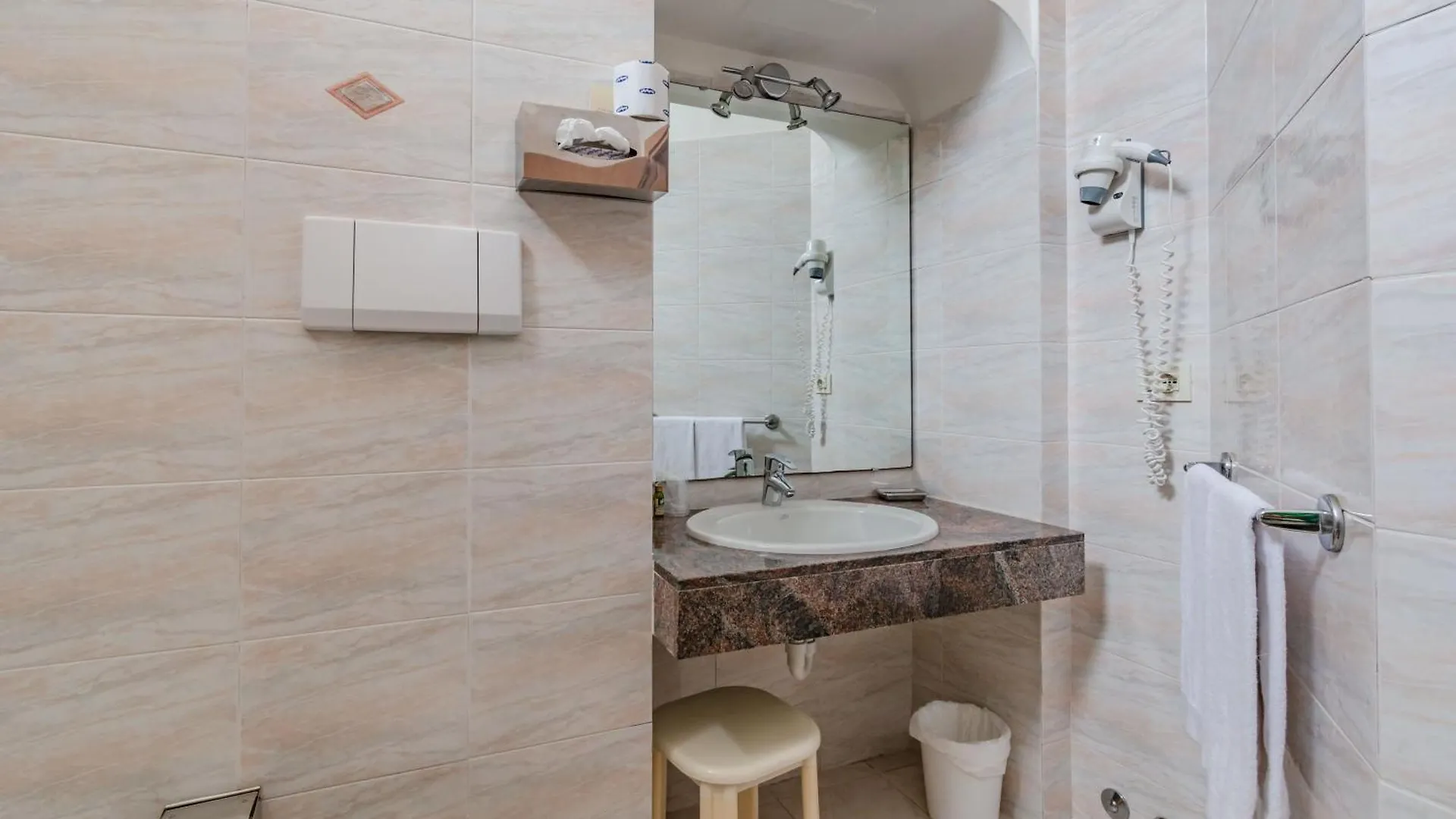 Hotiday Room Collection - Mediterranee Alassio Italy