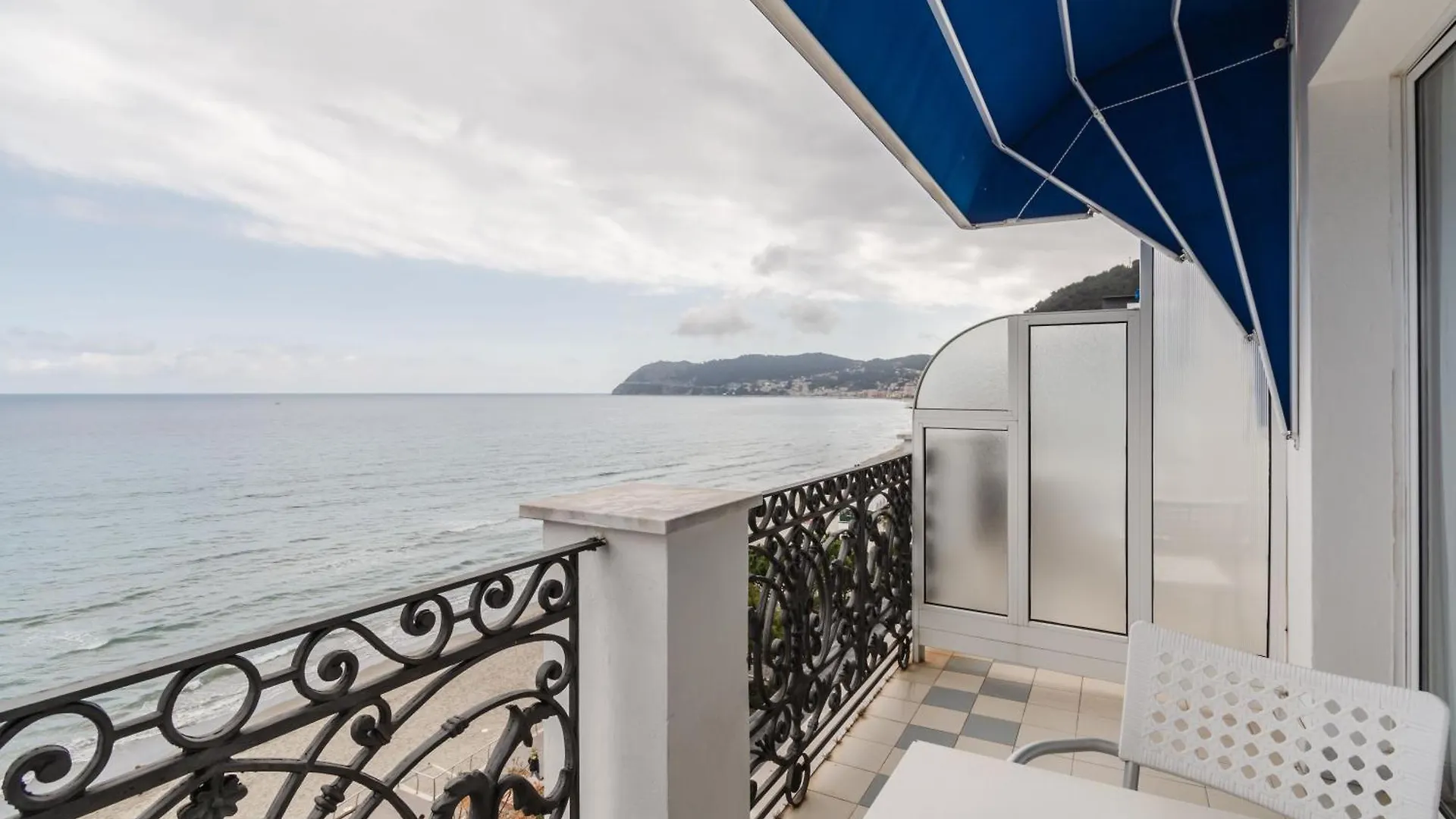 Hotiday Room Collection - Mediterranee Alassio Hotel