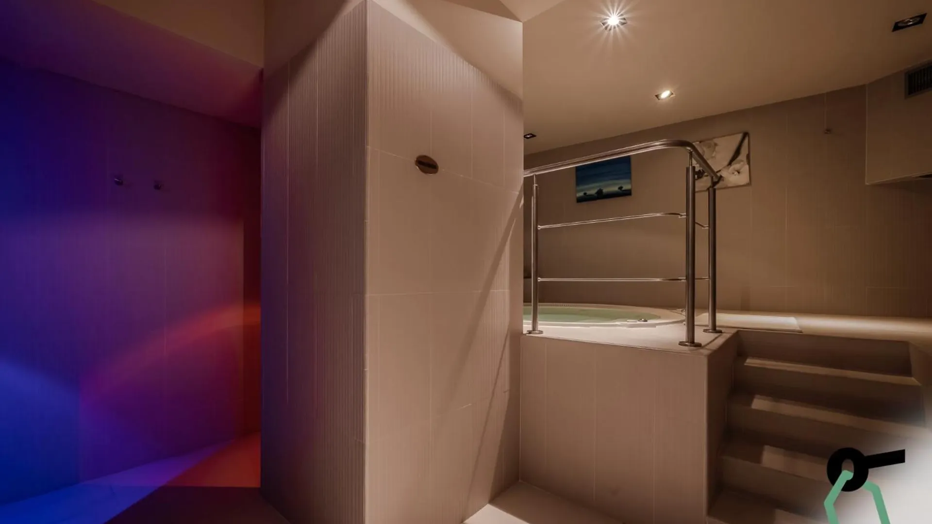 Hotiday Room Collection - Mediterranee Alassio 4*,