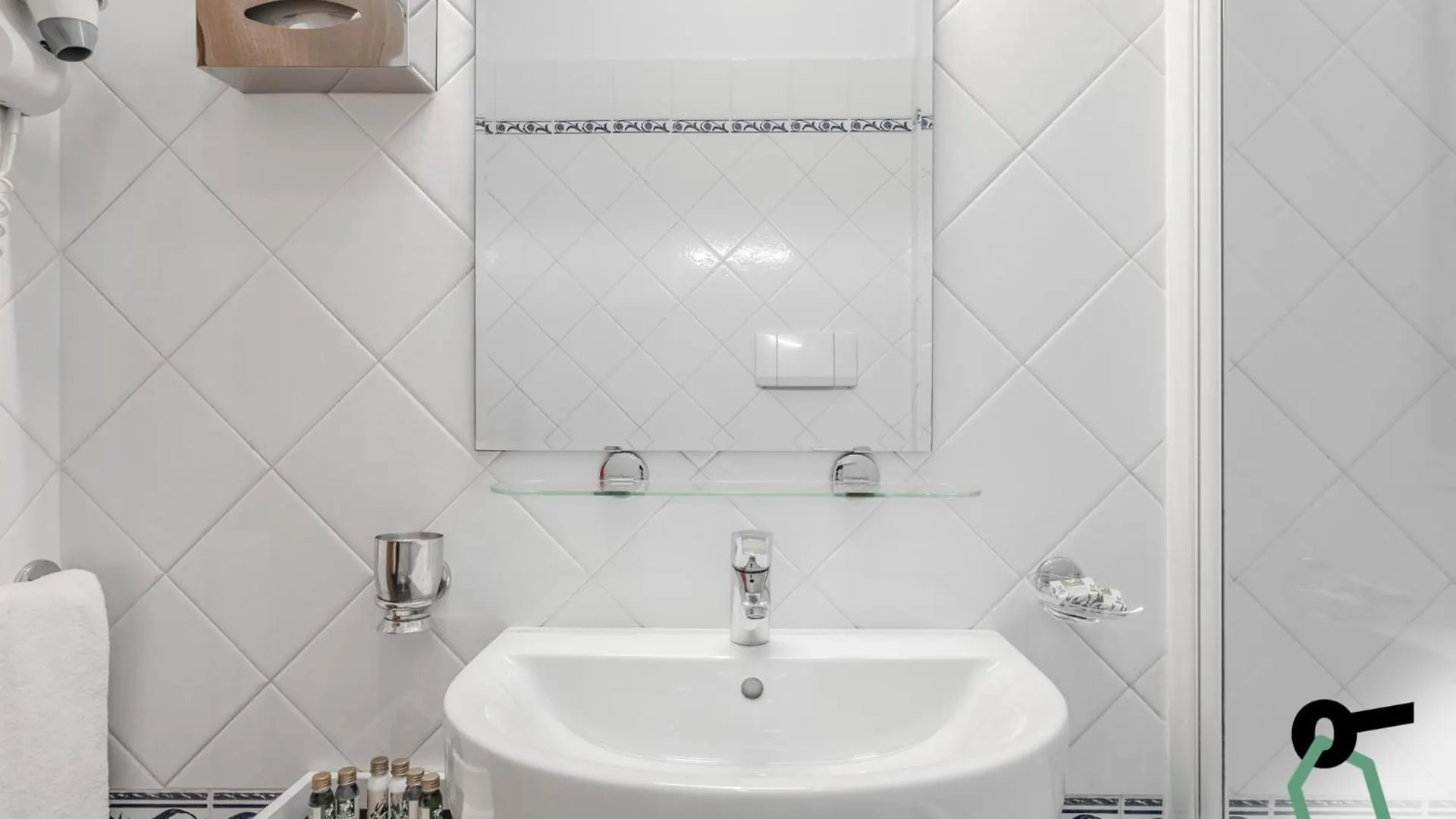 **** Hotel Hotiday Room Collection - Mediterranee Alassio Italy